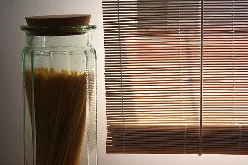 Spaghetti gauge with raw spaghetti pasta inside